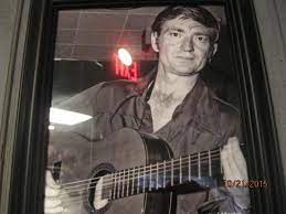 Get official willie nelson news on tour dates, music, buy tees, bar glasses, 420 accessories, plus more. Young Willie Picture Of Willie Nelson And Friends Museum And Nashville Souvenirs Nashville Tripadvisor