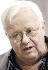 Veteran salesman crafts oil-cleaning system