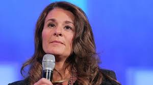 It's believed that melinda herself is worth $70 billion (via celebrity net worth). Lrtjupec8njmim