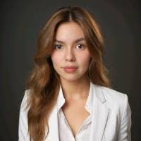 Tracy Ulloa's Instagram, Twitter & Facebook