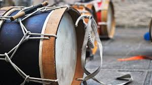 Alat musik drumband pada dasarnya didominasi oleh tenore dan senare drum. Alat Musik Ritmis Adalah Instrumen Penyempurna Kenali Fungsi Dan Contohnya Hot Liputan6 Com