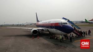 Insiden pesawat sriwijaya air sj182 yang hilang kontak dengan menara pengawas pada sabtu (09/01) mengundang pemberitaan dari media asing. Sriwijaya Luruskan Kabar Pesawat Angkut 3 Ton Durian