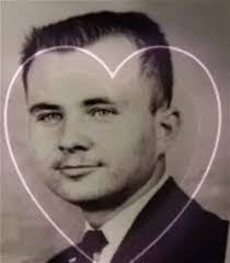 Eva Gipson's Instagram, Twitter & Facebook