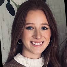 Allie Lange's Instagram, Twitter & Facebook