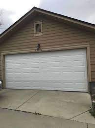 Vacation mode a transmitter can be programmed to block out all other transmitters that have been programmed into the opener's memory. Auto Garage Door Opener Comes With Vacation Mode Feature For Extra Dose Of Security My Reader Books