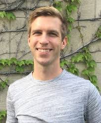 Sean Howe's Instagram, Twitter & Facebook