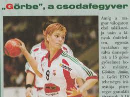She was voted world handball player of the year 2005 by the international handball federation. 1e Znt23vaznwm