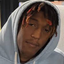 Are there meet and greet events in Pittsburgh for Raw