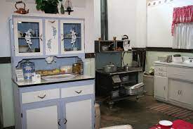 Check out our 1940's kitchen selection for the very best in unique or custom, handmade pieces from our shops. 1940s Kitchen Design Achieving The Retro Look Lovetoknow