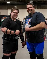 Another one in the books, some of my more elegant comp pictures, thank you  @mirandackopp My first time competing in over a year and I couldn't be  happier, the wise and strong @