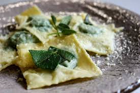 Maybe you would like to learn more about one of these? Ravioli Ricotta E Spinaci Con Burro E Salvia