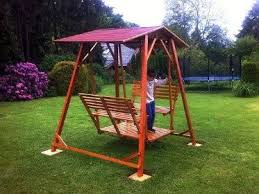 Zahradni Retro Houpacka Rodinna Zahradni Houpacka Jako Stvorena Pro Radost Deti A Lenoseni Dospelych Playground
