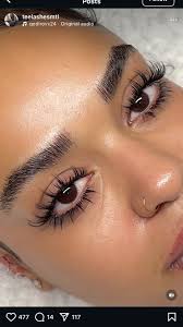 Hello Who is doing really nicely fake lashes one by one please urgent for a  model international…