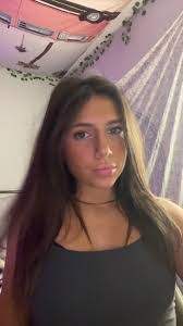 Crystal Vinson's Instagram, Twitter & Facebook