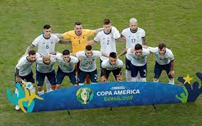 La edición 46 de la copa américa 2019 entra en sus fases finales, un torneo donde el var ha sido protagonista principal de los juegos. Argentina Consiguio El Desahogo Contra Qatar Gano Con Autoridad Y Ya Tiene Rival En Cuartos