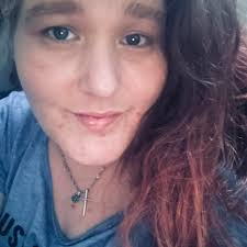 Youtuber Heather Danielle Extrem, Gross An Pimple Popping And More