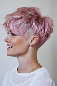 Pink Pixie Cut: 33+ charmante Styles für einen frechen Look