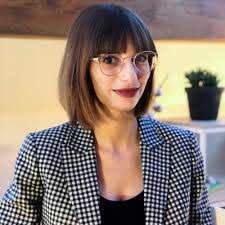 Alicia Bender's Instagram, Twitter & Facebook