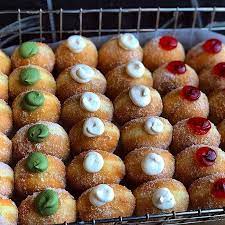 Laris Manis Penjual Ini Mampu Jual 800 Donat Bomboloni Dalam 1 Jam