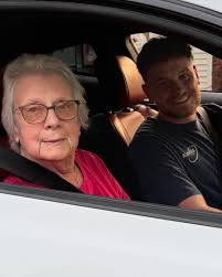 Mia (Mee-uh) 💗 Endo (N-doe) 🏍 (@mia.endo.toyaussies) • Instagram photos  and videos