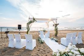 Matrimonio in spiaggia, il sogno di ogni coppia. Sposarsi Al Mare Matrimonio In Spiaggia Key Wedding
