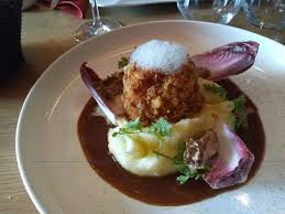 Aggiungete poi il latte, il formaggio grattugiato, la fecola di patate, il sale e continuate a frullare. Cordon Bleu Con Pure Di Patate Picture Of La Maison Des Halles Tours Tripadvisor