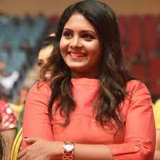Gayathri arun is a popular actor. Gayathri Arun Photos Hd Latest Images Pictures Stills Of Gayathri Arun Filmibeat