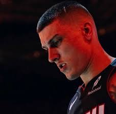 Stephanie Meadows (@InTheMeadowsss)