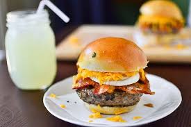 Jalapeno Cheddar Hamburger Buns Recette Avec Images Bon Appetit Appetit C Est Bon