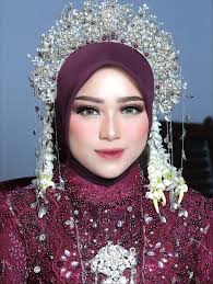 Look Akad dan Look Resepsi 👉 Beautifull Bride @rossypr 🤍 Attire  @qqweddinggalery Decor @qqdekorasi_lumajang  https://instabio.cc/AdminQQsalonlumajang ❌No DM, WA only 😊  #qqsalonlumajang #qqsalon #mualumajang #riaspengantinlumajang ...