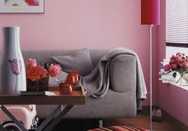 Einrichten Mit Rosa Grau Verleiht Modernitat Bild 5 Living At Home Die besten einrichtungstipps fürs wohnzimmer lieblings sofas wohnzimmerdeko schnell das wohnzimmer verändern.