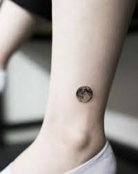 Moon Tattoo Google Search Kleine Tattoos Mit Bedeutung Tattoos Mit Bedeutung Kleine Tattoos