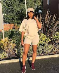 Donc si vous changez souvent d'humeur et vous aimez mixer les styles c'est une solution idéale pour vous. Epingle Sur Moda