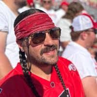 Keith Castleton's Instagram, Twitter & Facebook