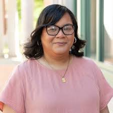 Roxanne Edrington's Instagram, Twitter & Facebook