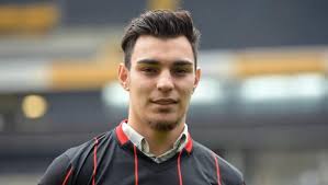 Aylin ve ayhan çiftinin nikahını gelsenkirchen anakent belediye başkanı frank baranowski kıymıştır. Hadi Ipucu 8 Nisan Cevabi Milli Futbolcu Kaan Ayhan Hangi Takimda Forma Giymektedir 22 00 Hadi Gundem Haberleri