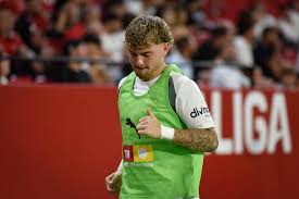 Harvey Elliott's Valencia Revival Begins as Javier Aguirre Delivers Encouraging Verdict
