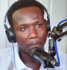 Yon ti bout extrait emisyon mw te fè avek Jove Jean Lamour dit:Pouchon nan  emisyon Tèt a Tèt.