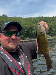 Hitting the smallmouth!!! #smallmouthbassfishing #smallmouthnation  #catchandreleaseonly #kayakfishing #oldtownfishing