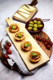 Mini Tartelettes Tomates Idiazabal Et Olives Gordal D Espagne Envie D Apero Recette Mini Tarte Alimentation Idee Recette