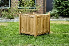 Pflanzkubel Blumenkubel Aus Besten Teak Holz In 2020 Pflanzkubel Blumenkubel Teak Holz