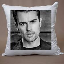 Theo James