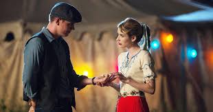 One of those realities was the life of the tattler twins, brilliantly played by sarah paulson. American Horror Story Freak Show Recap We Ll Have A Gay Old Time