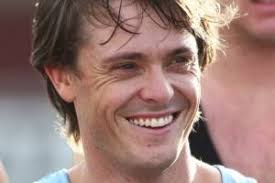 Lavington re-signs O&amp;M stars