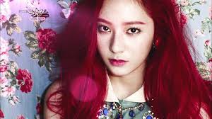 Poll: Who owned the 'freckles' look? (Updated!)