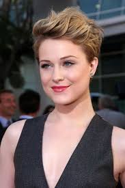 Respectable haircuts for mature women. Short Hairstyles For Round Faces And Thin Hair On Stylevore