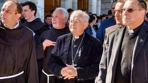 In the mourning spirit of this death, families, friends, and associates of the deceased share their sad news across social media timelines. Muere El Obispo Polaco Henryk Hoser Enviado Especial Del Papa Y Visitador Apostolico En Medjugorje Rel