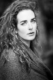 Amanda Lyon's Instagram, Twitter & Facebook