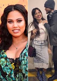 Get the latest meghan markle news, articles, videos and photos on page six. Pics Ayesha Curry Weave Stephen S Wife Rocks Long Extensions On Date Night Hollywood Life