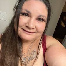 Bro I don't want to be fat anymore but my mind is weak. Somebody help me  please!